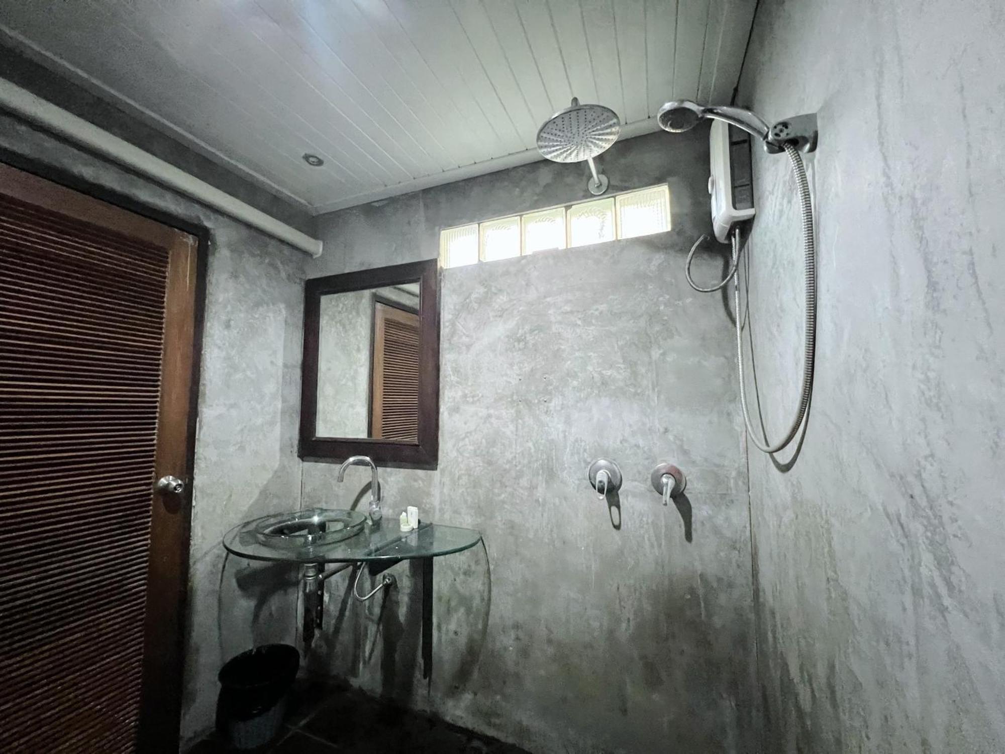 Dream Valley Resort, Tonsai Beach Exterior photo