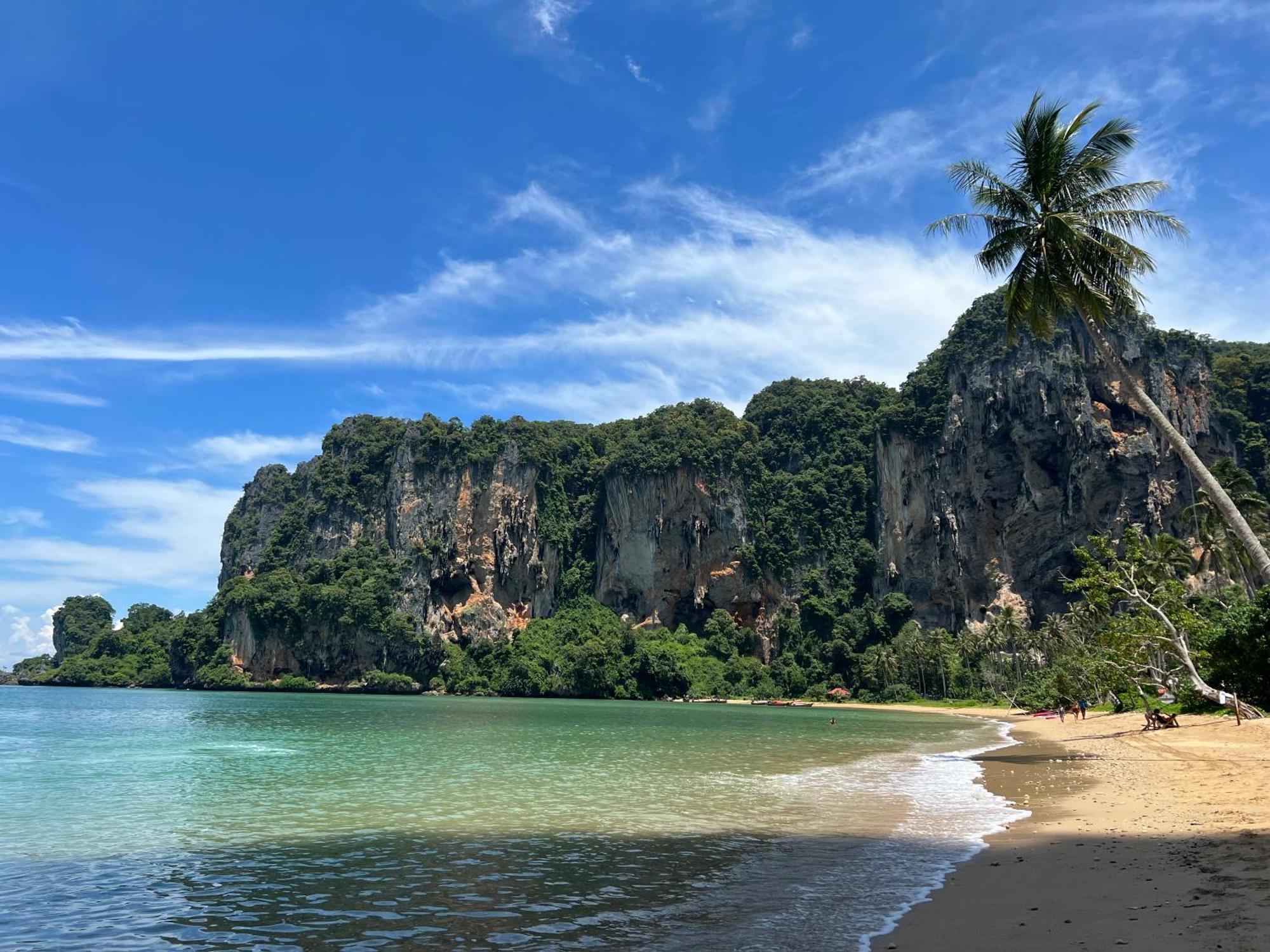 Dream Valley Resort, Tonsai Beach Exterior photo